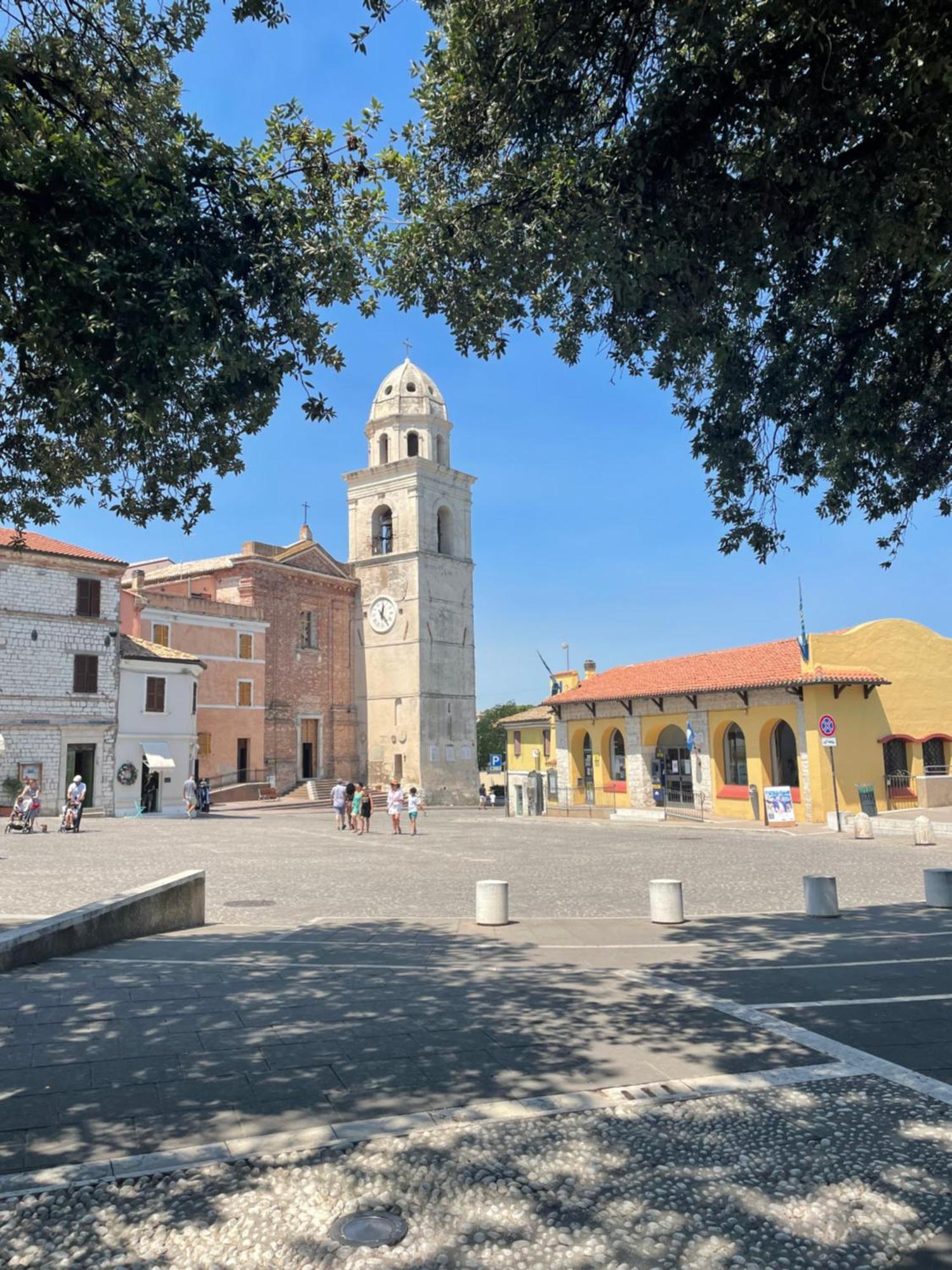 L'Angolo Di Mare Centro Di Sirolo Bagian luar foto